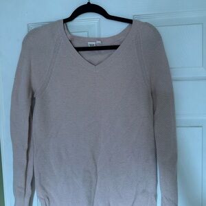 Women's V-Neck Sweater - Light Pink